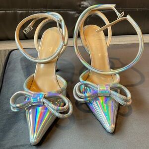 Mach & Mach silver pump